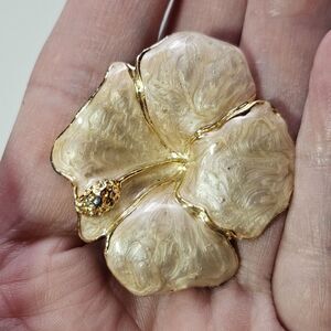 Jyoti Vintage Gold Trim Cream Swirled Hibiscus Brooch